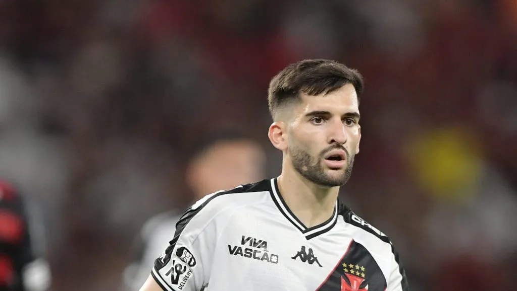 Foto: Thiago Ribeiro/AGIF – Benjamín Garré fez sua estreia no Gigante da Colina contra o Flamengo.