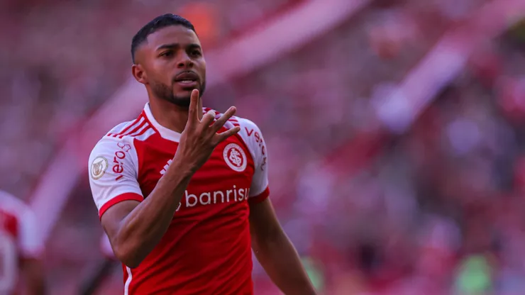 Wanderson jogador do Internacional comemora seu gol durante partida contra o Bragantino no estádio Beira-Rio pelo campeonato Brasileiro A 2024. Foto: Maxi Franzoi/AGIF