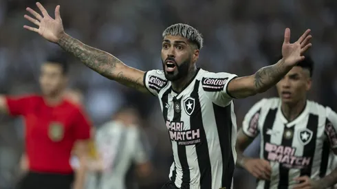 Barboza já conseguiu a cidadania uruguaia, mas não foi pré-convocado por Bielsa