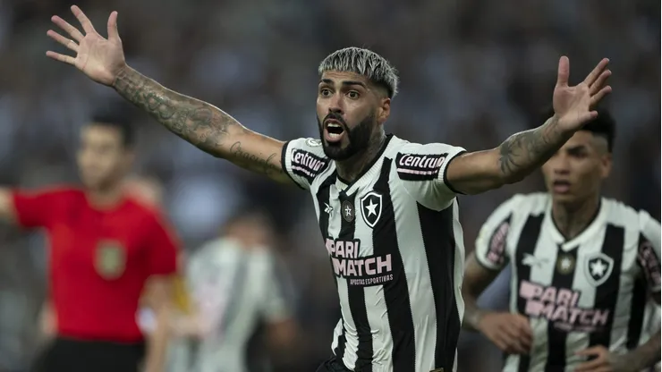 Barboza já conseguiu a cidadania uruguaia, mas não foi pré-convocado por Bielsa