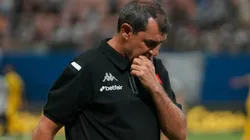 Carille vem recebendo críticas por conta da atuação ruim do Vasco na derrota para o Flamengo, no último sábado (01/03)