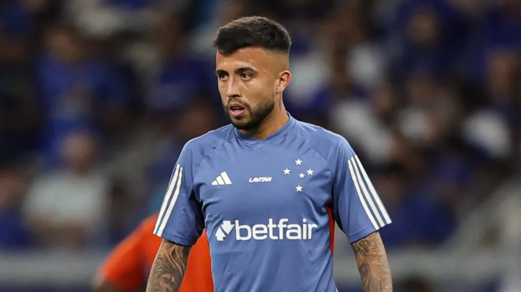 Matheus Henrique no Cruzeiro. Foto: Gilson Lobo/AGIF