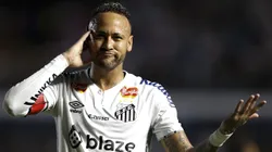 Santos quer segurar Neymar - Foto: Miguel Schincariol/Getty Images.
