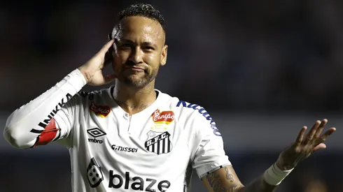 Santos quer segurar Neymar - Foto: Miguel Schincariol/Getty Images.