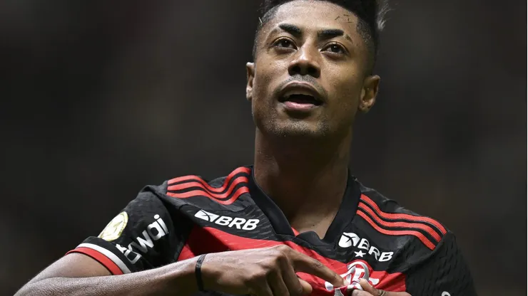 Bruno Henrique chegará a marca de 100 gols com o manto rubro-negro se marcar mais uma vez diante do Vasco (Photo by Pedro Vilela/Getty Images)