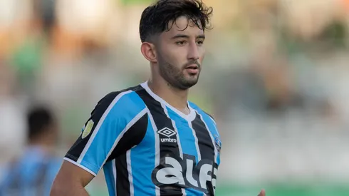 Villasanti se manifestou sobre as críticas que vem recebendo após especulações de saída para o Palmeiras.