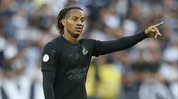 Carrillo é titular absoluto do Corinthians.