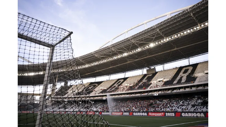Vista geral do estádio Engenhão para partida entre Vasco e Flamengo pelo campeonato Carioca 2025. Foto: Jorge Rodrigues/AGIF