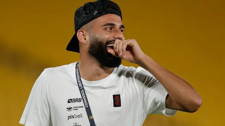 Thiago Maia antes de partida entre Flamengo e Barcelona de Guayaquil, pela final da Libertadores 2022. Foto: Buda Mendes