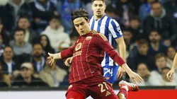 Paulo Dybala finaliza a gol em partida da Europa League diante do Porto. Foto: imageBROKER.com / Alamy Stock Photo