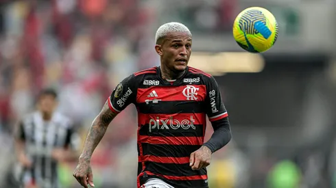 Wesley jogador do Flamengo durante partida. Foto: Thiago Ribeiro/AGIF