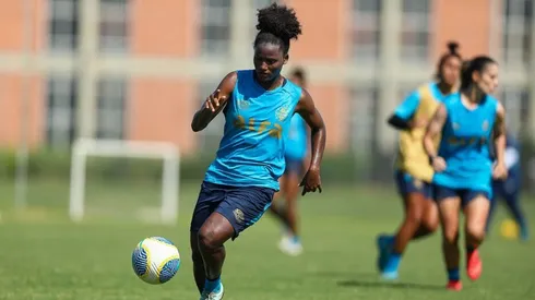 Jogadoras do Grêmio intensificação preparação para confronto de estreia na Supercopa Feminina contra o Corinthians