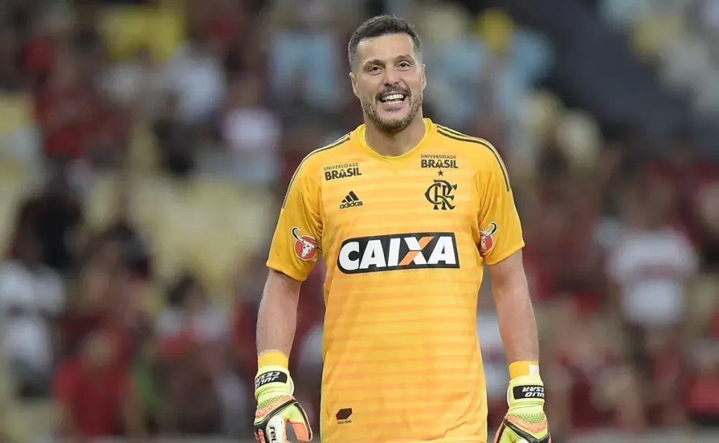 Julio Cesar atuando pelo Flamengo – Foto: Thiago Ribeiro/AGIF