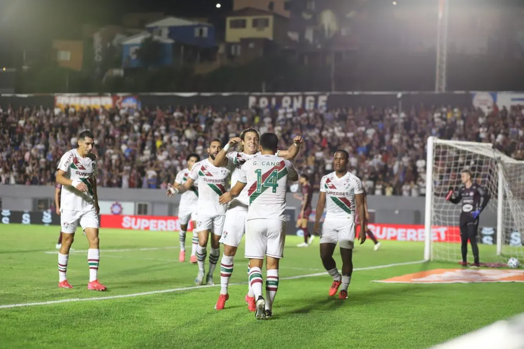 Elenco comemorando gol na Serra Gaúcha. Foto: Luis Felipe Amorin/AGIF