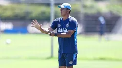 Gustavo Quinteros, treinador do Gremio conduziu nesta quarta mais uma etapa intensa de treinos para a decisão na Arena e a torcida já fez exigências para escalada