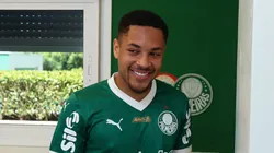 Vitor Roque conhecendo o centro de treinamento do Verdão