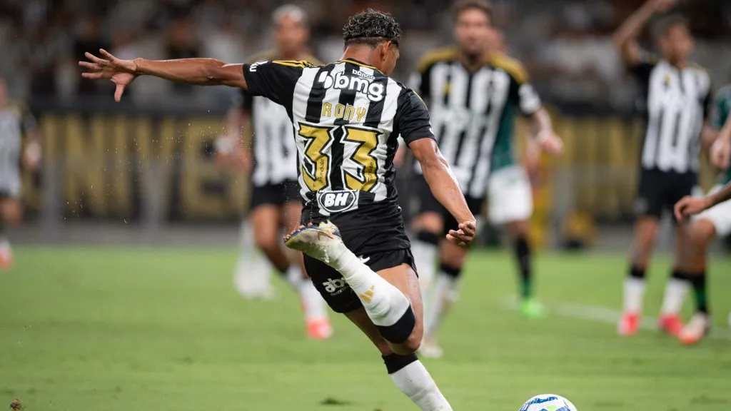 Rony vem buscando conquistar seu espaço no Galo