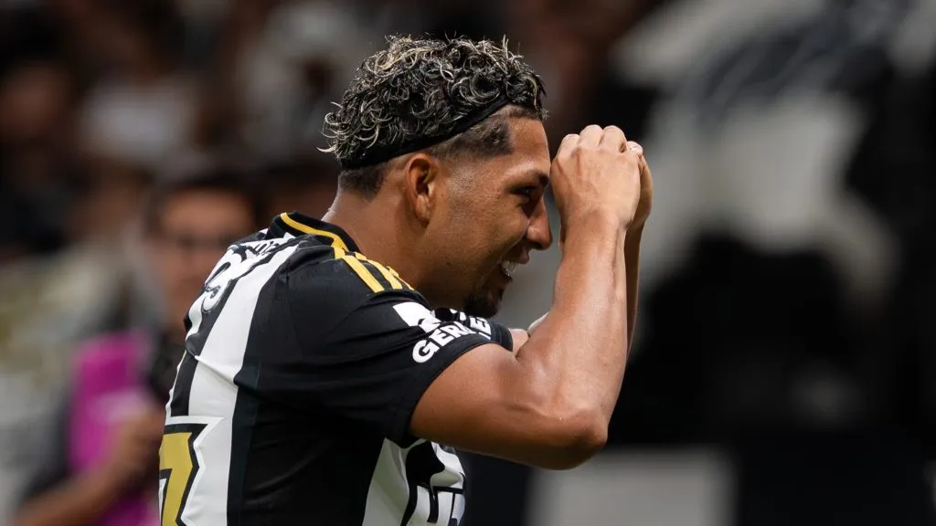 Rony projeta evolução no Galo