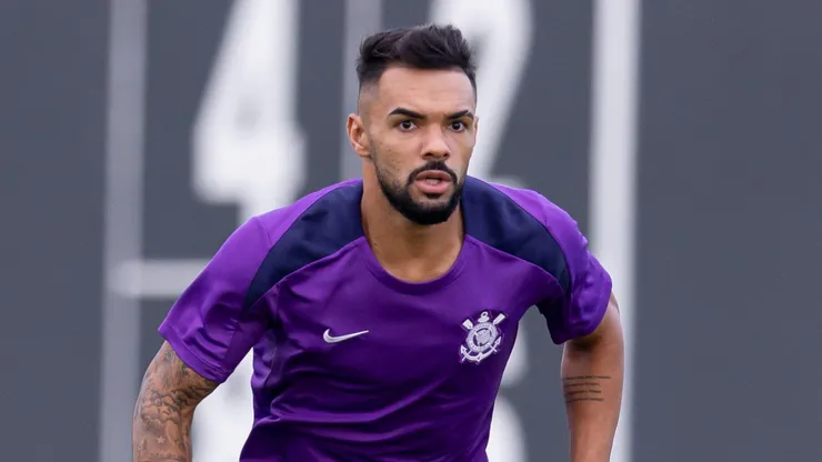 Raniele está afastado por lesão e faz muita falta ao Timão