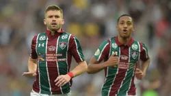Caio Henrique jogador do Fluminense comemora seu gol com o jogador Joao Pedro durante partida contra o Gremio no estadio Maracana pelo campeonato Brasileiro A 2019. Thiago Ribeiro/AGIF