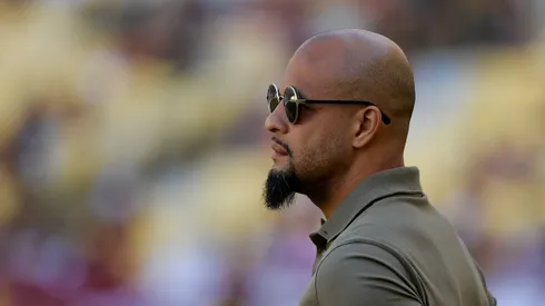 Felipe Melo, ex-jogador do Fluminense antes da partida contra o Botafogo no estadio Maracanã pelo campeonato Carioca 2024. Foto: Thiago Ribeiro/AGIF