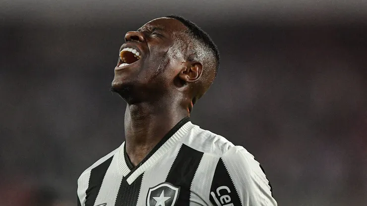 Luiz Henrique deixou o Botafogo - Foto: Thiago Ribeiro/AGIF.