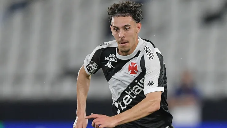 Nuno Moreira em ação pelo Vasco. Foto: Thiago Ribeiro/AGIF