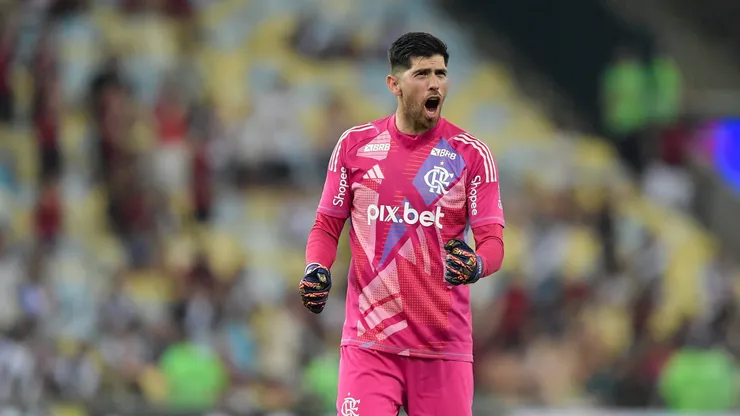 Rossi é titular absoluto no gol do Flamengo. Foto: Thiago Ribeiro/AGIF