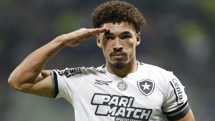 Adryelson interessa ao Grêmio - Foto: Miguel Schincariol/Getty Images.