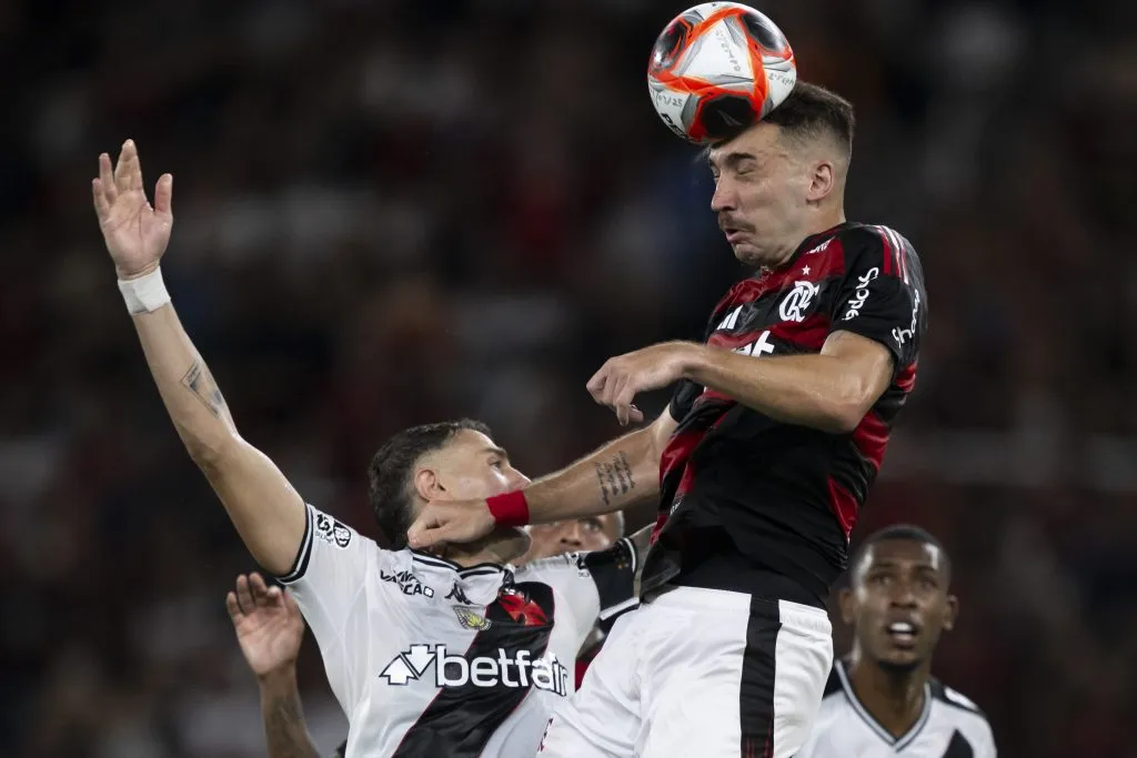 Flamengo e Vasco se enfrentam neste sábado (08/03), às 17h45, no Maracanã. Foto: Jorge Rodrigues/AGIF
