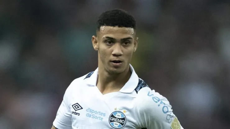 Gustavo Nunes, atacante ex-Grêmio, atualmente no Brentforf