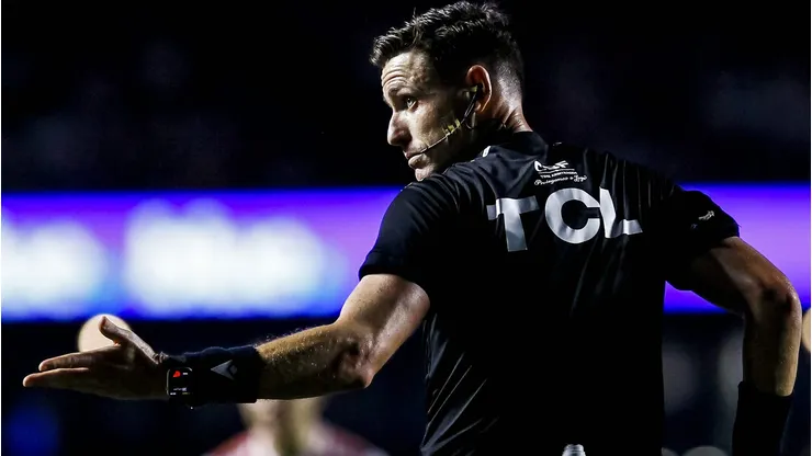 Escalação de Ramon Abatti Abel para o Gre-Nal gera reclamações da torcida do Grêmio.