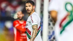 Chegada de Everaldo deve fazer Lelê perder espaço com Mano no Fluminense.