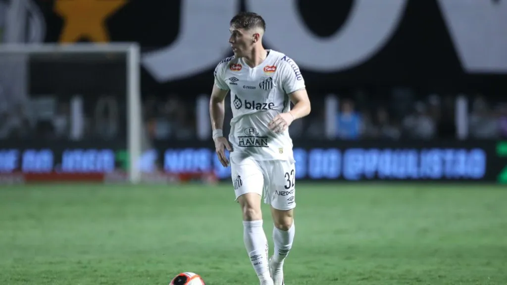 Rollheiser vem se destacando nos treinamentos – Foto: Reinaldo Campos/AGIF