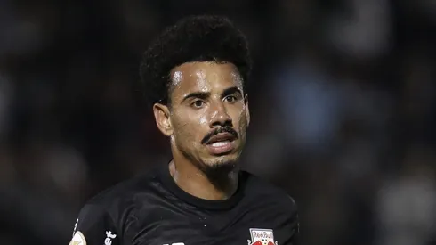 - Meia Lucas Evangelista