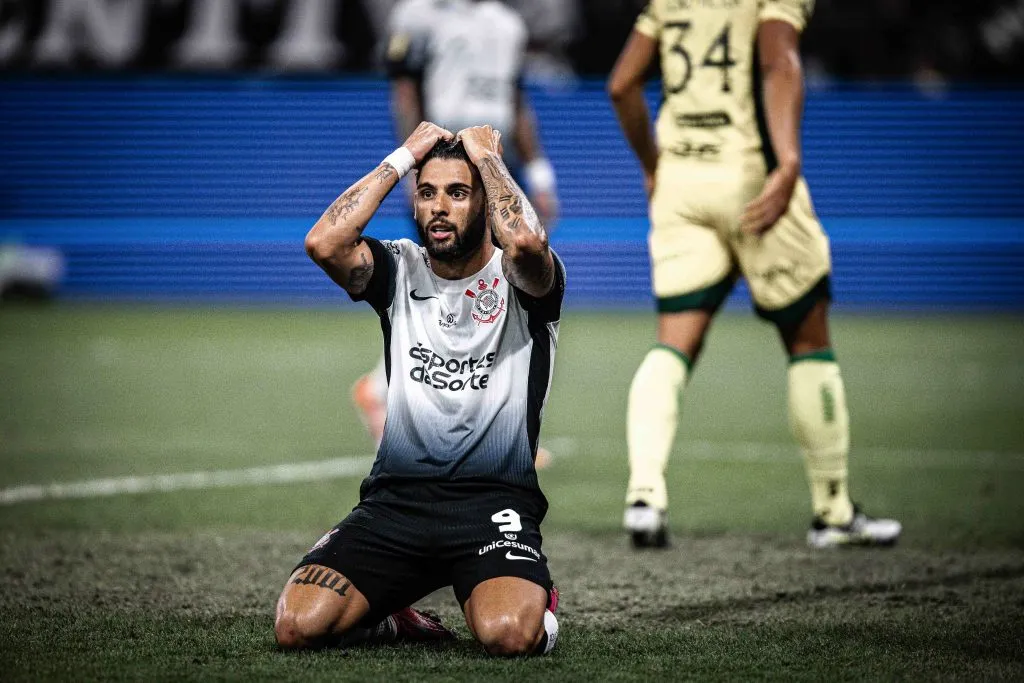 SP – SAO PAULO – 02/03/2025 – PAULISTA 2025, CORINTHIANS X MIRASSOL – Yuri Alberto jogador do Corinthians lamenta durante partida contra o Mirassol no estadio Arena Corinthians pelo campeonato Paulista 2025. Foto: Leonardo Lima/AGIF