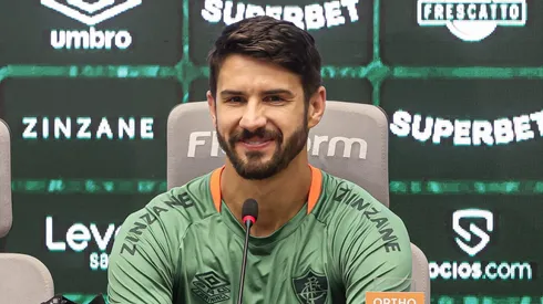 Everaldo durante a apresentação desta manhã (7).