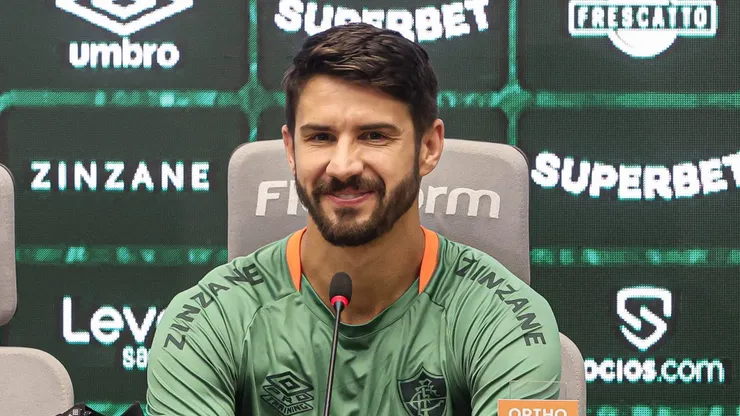 Everaldo durante a apresentação desta manhã (7).