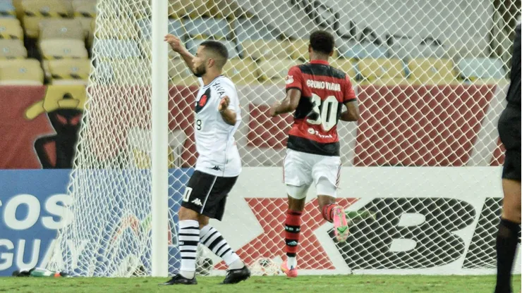 Morato comemora gol pelo Vasco em partida diante do Flamengo. Foto: Nayra Halm/FotoArena/Alamy Live News