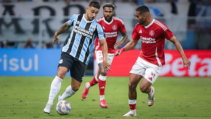 Grêmio x Internacional se enfrentam pelo Campeonato Gaúcho 2025. Foto: Maxi Franzoi/AGIF
