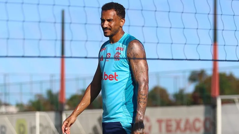 Danilo durante treino no Flamengo. Foto: Gilvan de Souza/Flamengo