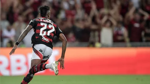 Bruno Henrique, jogador do Flamengo, comemora seu gol durante partida contra o Vasco no estadio Maracana pelo campeonato Carioca 2025. Foto: Thiago Ribeiro/AGIF