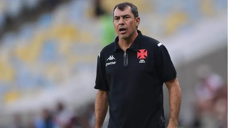 Fábio Carille não foi perdoado pela torcida, que quer sua demissão imediatamente