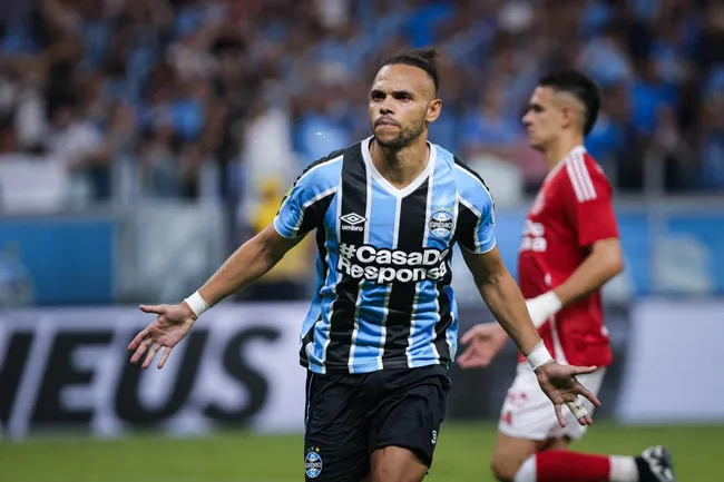 Braithwaite marcou na partida de fevereiro. Foto: Maxi Franzoi/AGIF