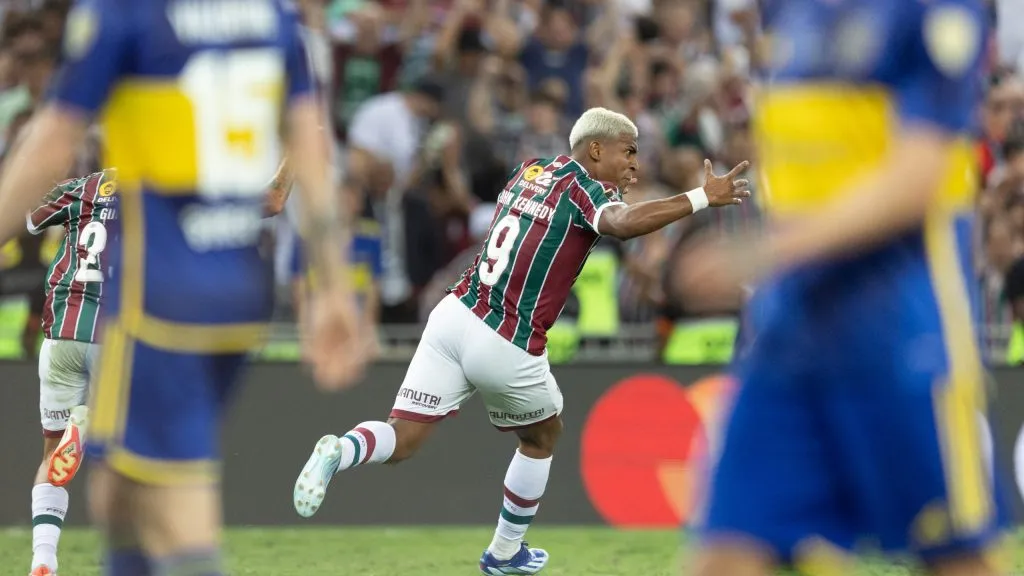  John Kennedy jogador do Fluminense comemora seu gol durante partida contra o Boca Juniors no estádio Maracanã pelo campeonato Libertadores 2023. Foto: Liamara Polli/AGIF