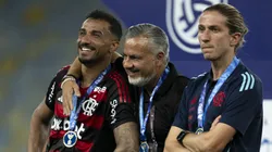 Danilo, José Boto e Filipe Luís comemorando a Taça Guanabara no Flamengo - Foto: Jorge Rodrigues/AGIF