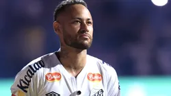 Neymar durante partida entre Corinthians e Santos, pelo Campeonato Paulista.