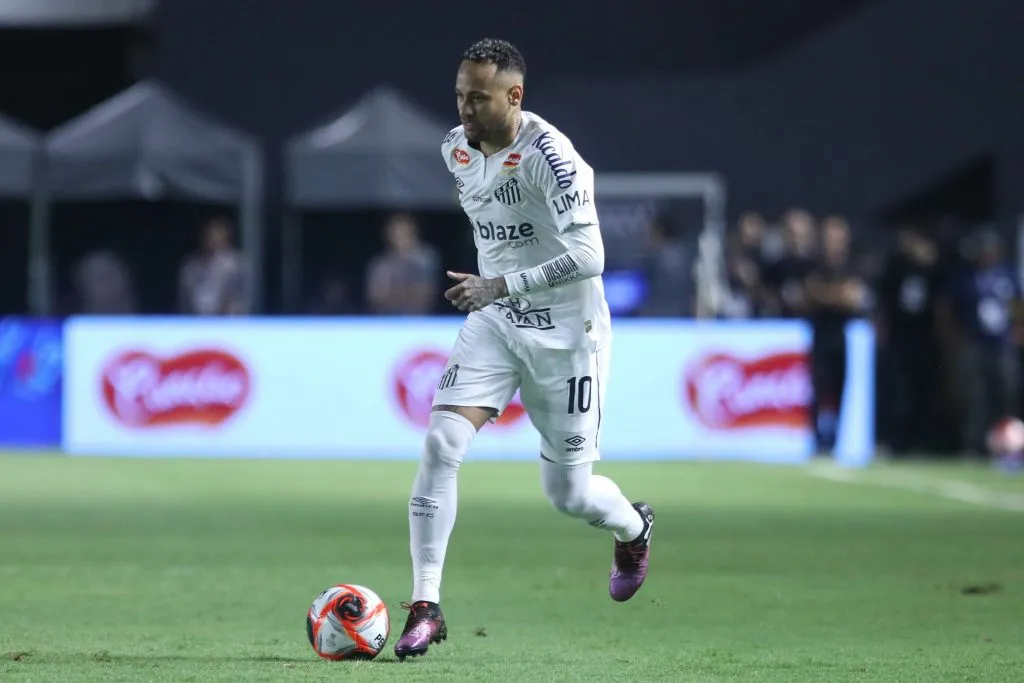 Neymar na reestreia, diante do Botafogo-SP. Foto: Reinaldo Campos/AGIF