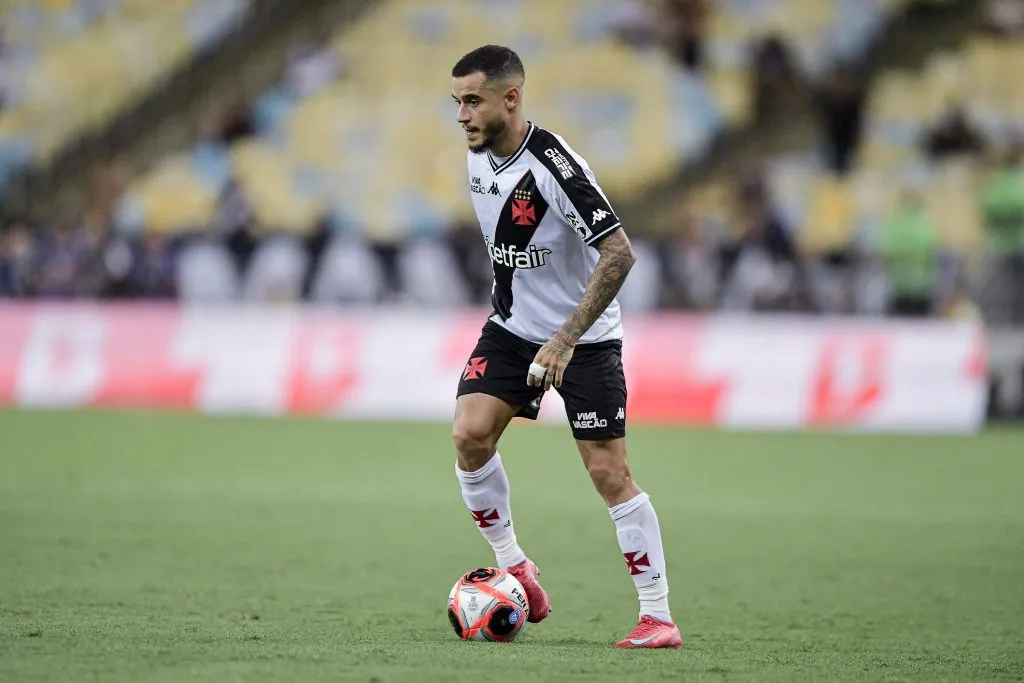 Philippe Coutinho passou em branco no clássico contra o Flamengo. Foto: Thiago Ribeiro/AGIF