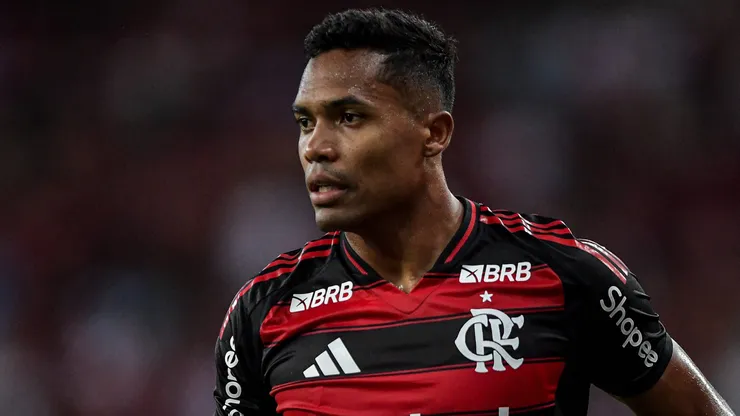 Alex Sandro em ação pelo Flamengo